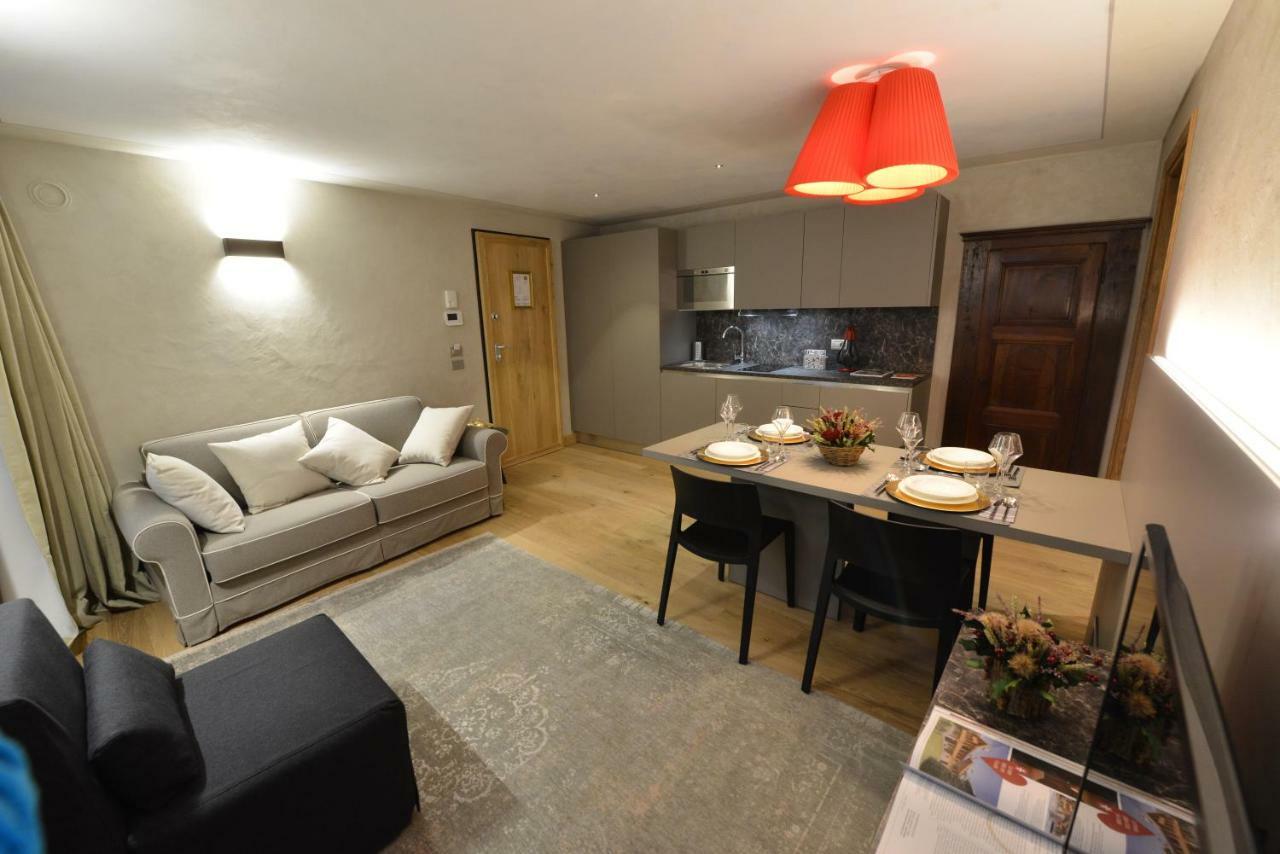 Le Reve Charmant Apartments - Via Sant'Orso,2 Aosta Exteriér fotografie